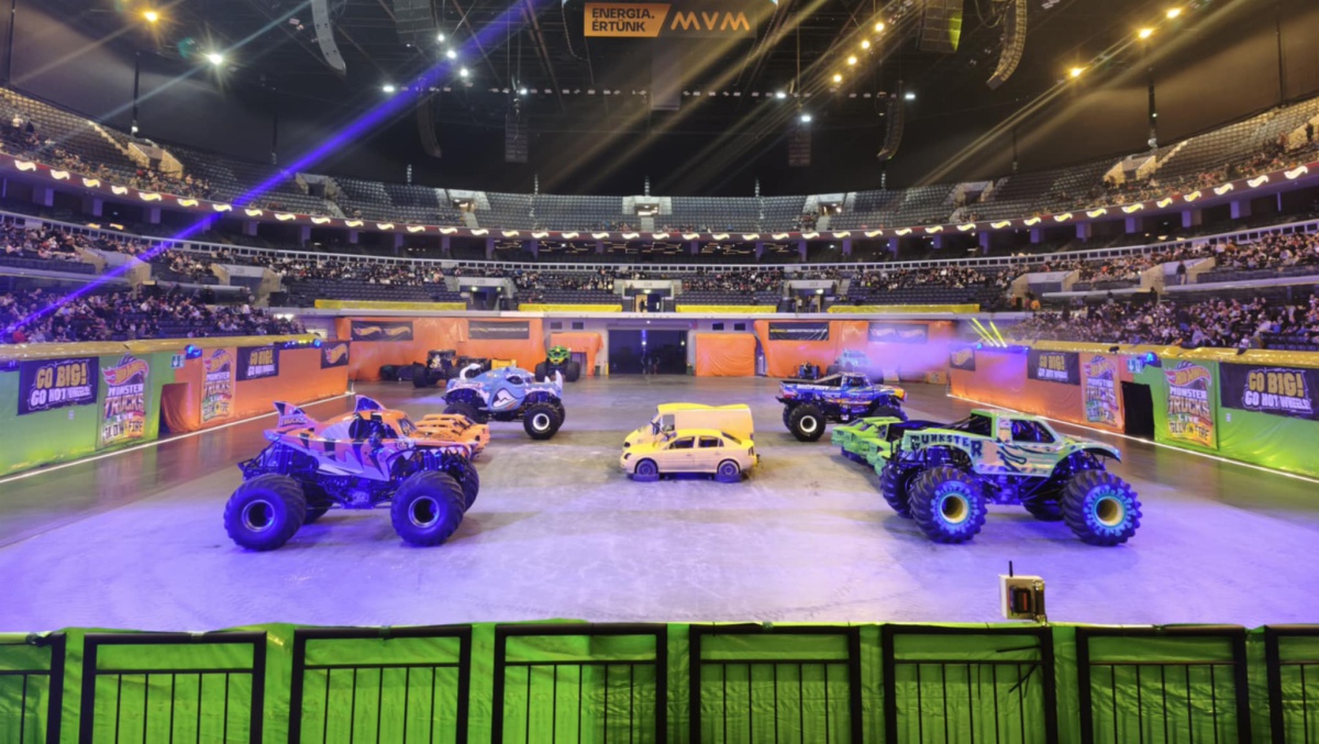 Hot Wheels Monster Trucks Glow-N-Fire Live Show Budapest beszámoló