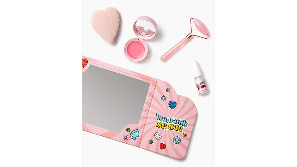 Ez a Super Smalls készlet a GRWM rutinokat játékká varázsolja