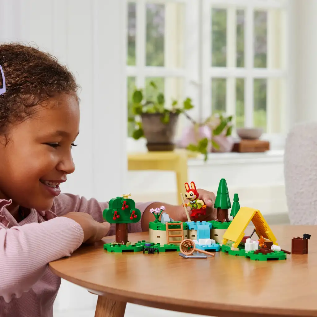 LEGO® Animal Crossing™: Bunnie szabadtéri kalandjai (77047) kép 3