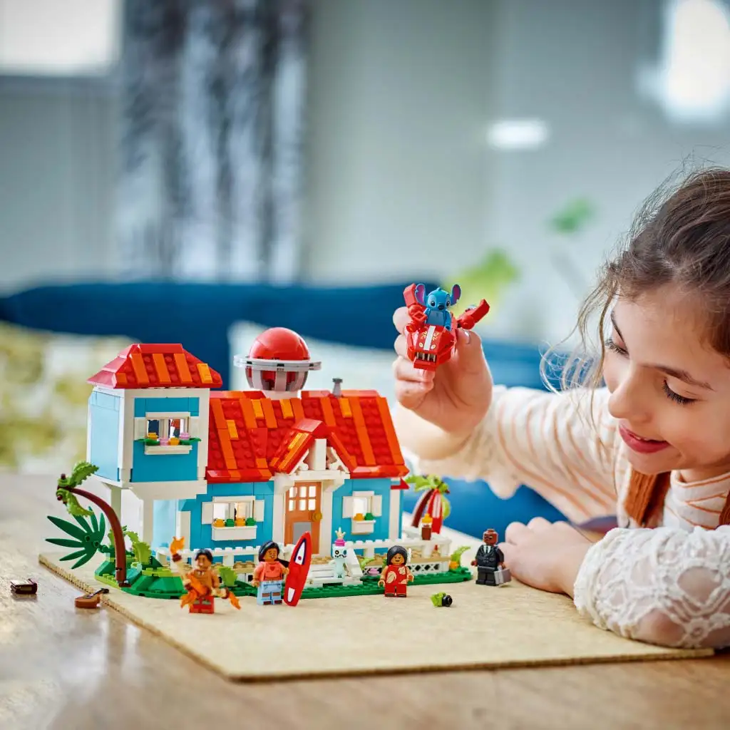 LEGO® Disney: Lilo és Stitch tengerparti háza (43268) kép 5