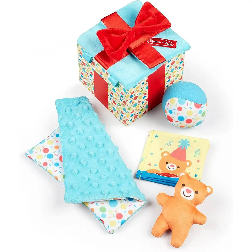 Fa doboz meglepetésekkel bébiknek 5db-os - Melissa & Doug kép 1