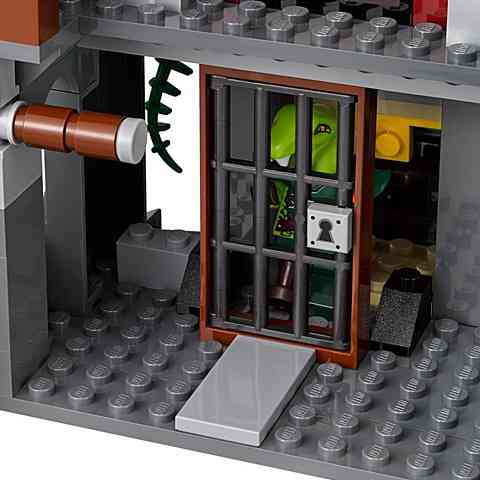 LEGO® Ninjago: A világítótorony ostroma (70594) kép 5