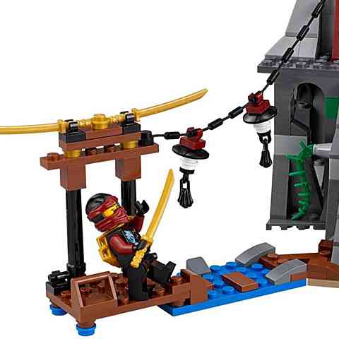 LEGO® Ninjago: A világítótorony ostroma (70594) kép 6