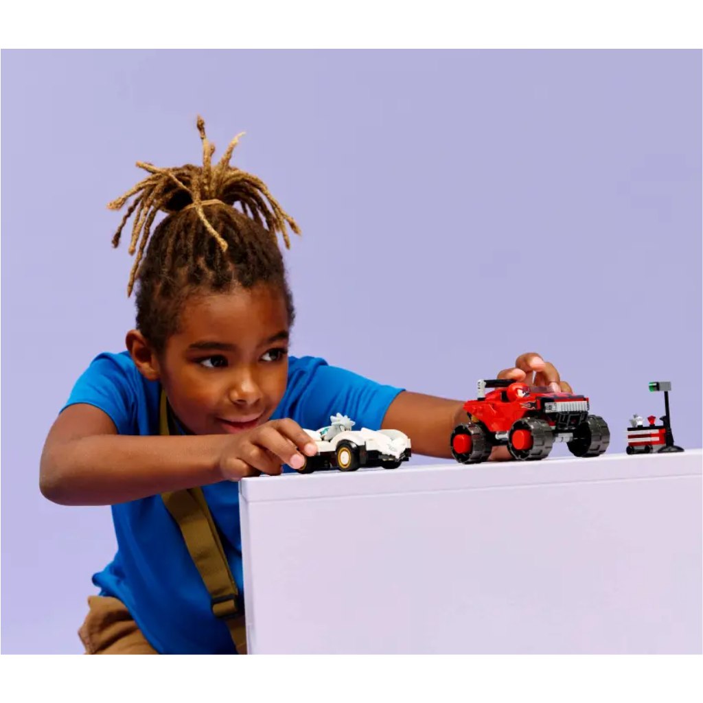 LEGO® Sonic the Hedgehog™: Silver autója Knuckles monster truckja ellen (77118) kép 4