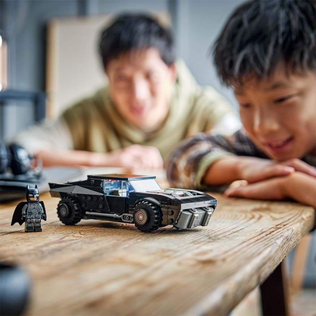 LEGO® Marvel: Batman™: Batmobile™ (76332) kép 5