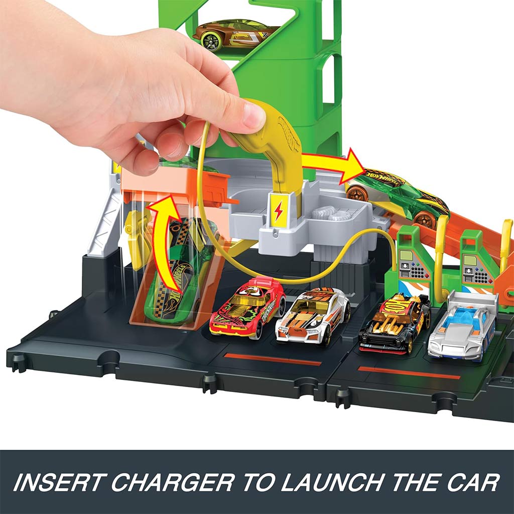 Hot Wheels: City töltőállomás pályaszett 1db kisautóval - Mattel kép 5