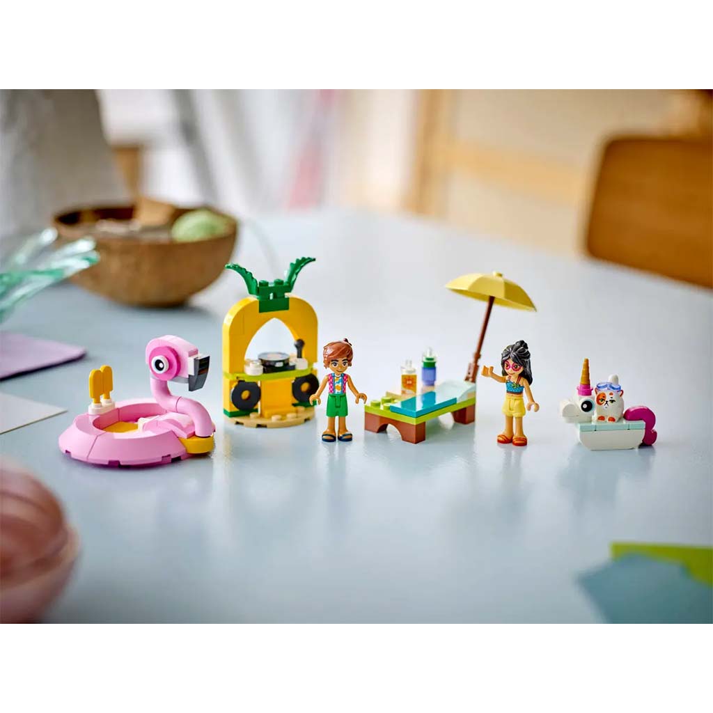 LEGO® Friends: Medencés buli flamingóval és egyszarvúval (42658) kép 7