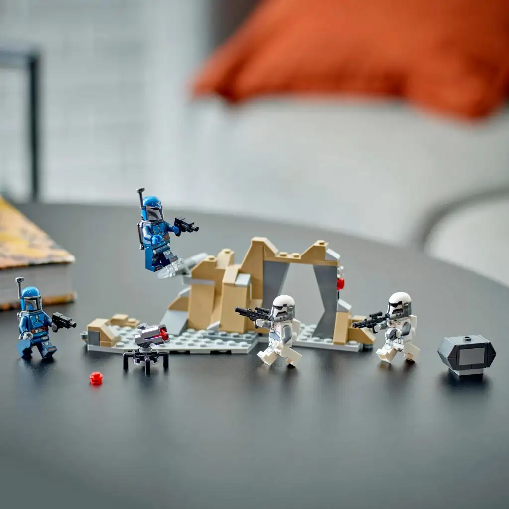 LEGO® Star Wars™: Csapda a Mandalore™ bolygón harci csomag (75373) kép 5