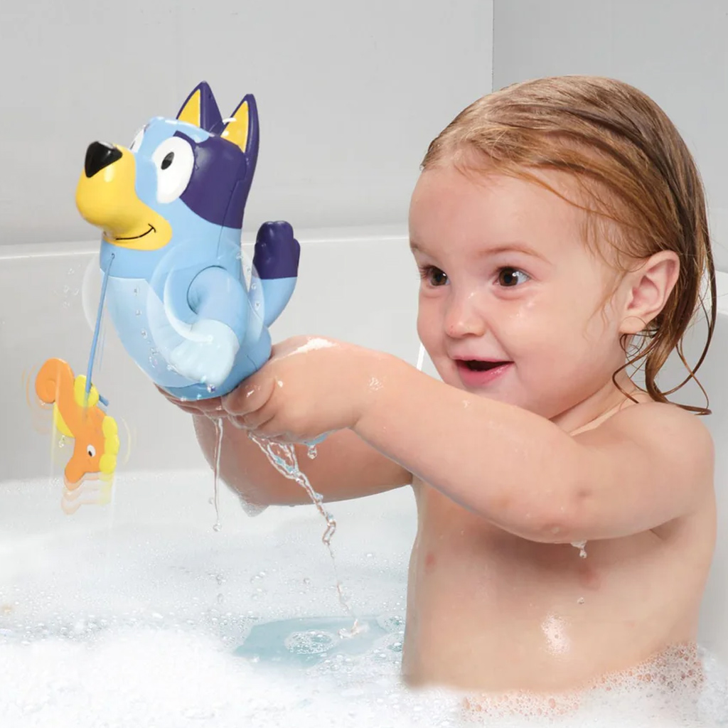 Tomy Toomies: Úszó Bluey fürdőjáték kép 3
