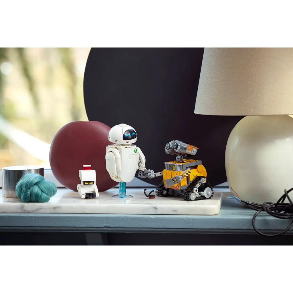 LEGO® Disney: WALL-E és EVA (43279) kép 8